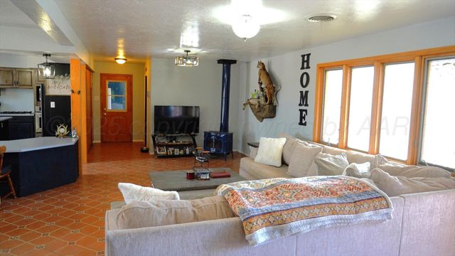 7005 Co Rd D, Texhoma, TX 73949