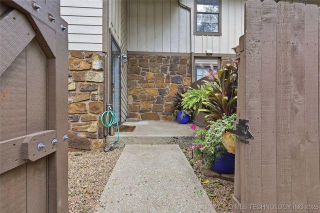 6376 S 80th East Avenue G, Tulsa, OK 74133