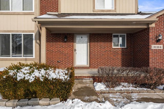 31164 Leopard Circle, Chesterfield Twp, MI 48047