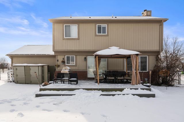 31164 Leopard Circle, Chesterfield Twp, MI 48047