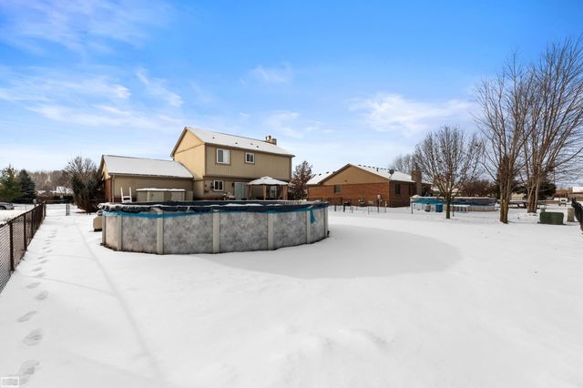 31164 Leopard Circle, Chesterfield Twp, MI 48047