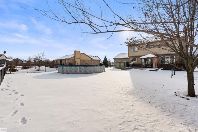 31164 Leopard Circle, Chesterfield Twp, MI 48047