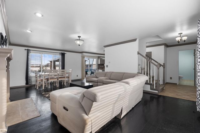 31164 Leopard Circle, Chesterfield Twp, MI 48047