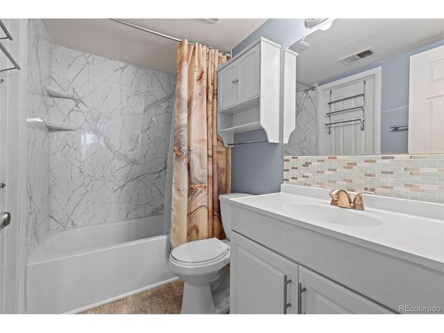 3021 S Ursula Cir 102, Aurora, CO 80014