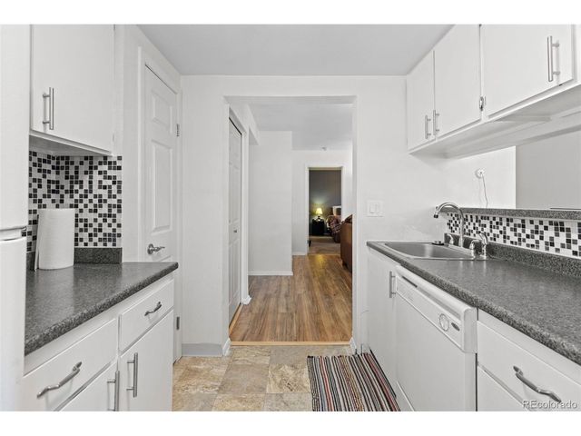 3021 S Ursula Cir 102, Aurora, CO 80014