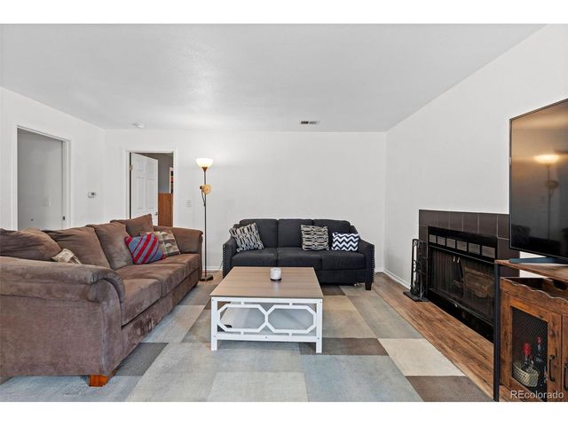 3021 S Ursula Cir 102, Aurora, CO 80014