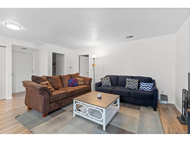 3021 S Ursula Cir 102, Aurora, CO 80014