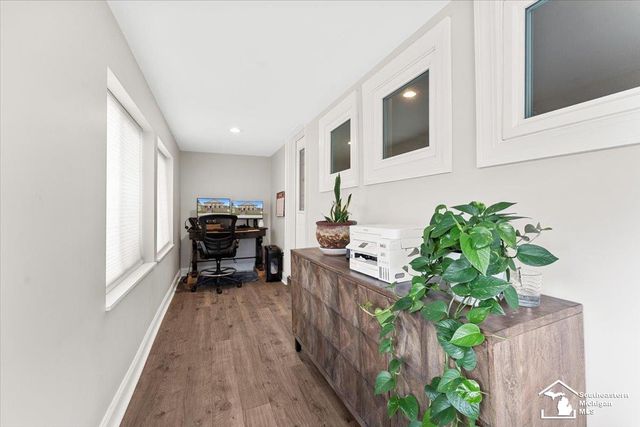 18747 Riverview Street, Riverview, MI 48193