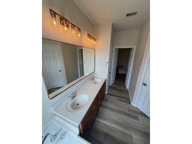 8938 Headstall Drive, Tomball, TX 77375