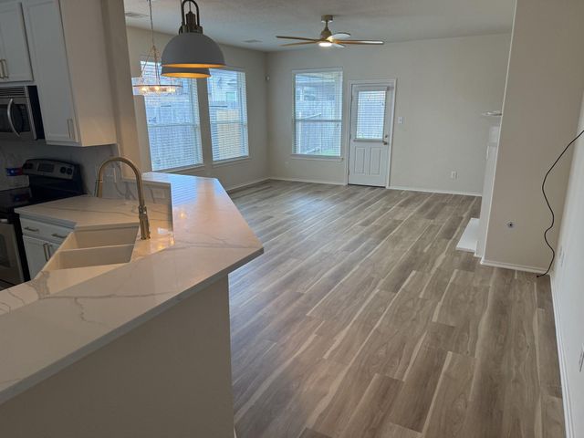 8938 Headstall Drive, Tomball, TX 77375