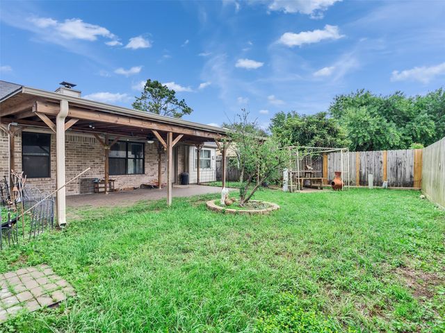 7015 Winding Trace Drive, Houston, TX 77086