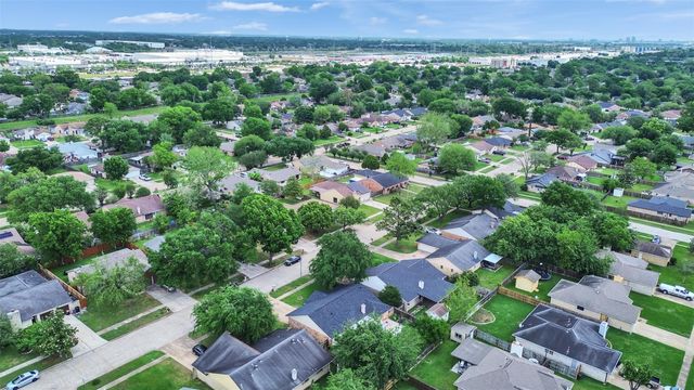 7015 Winding Trace Drive, Houston, TX 77086