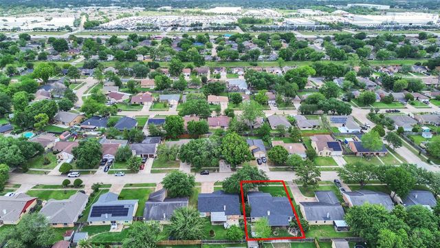 7015 Winding Trace Drive, Houston, TX 77086