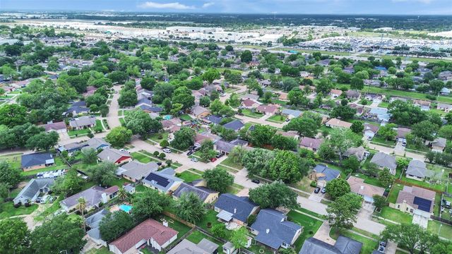 7015 Winding Trace Drive, Houston, TX 77086