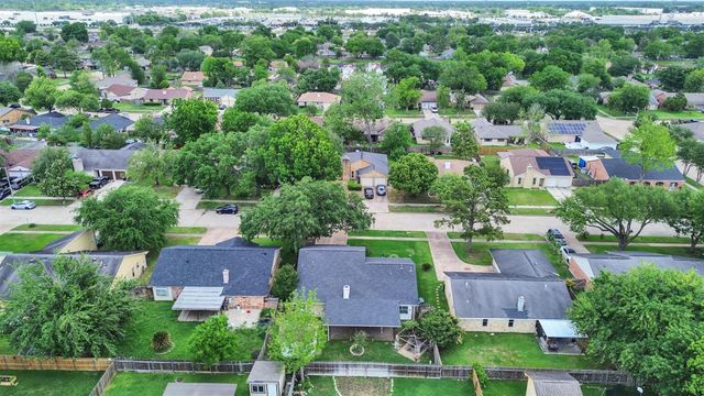 7015 Winding Trace Drive, Houston, TX 77086
