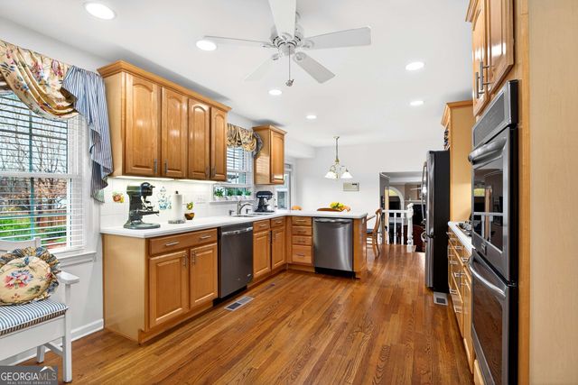 5370 Grenoble Court, Dunwoody, GA 30360