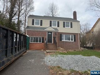 277 Jefferson Avenue, Cresskill, NJ 07626