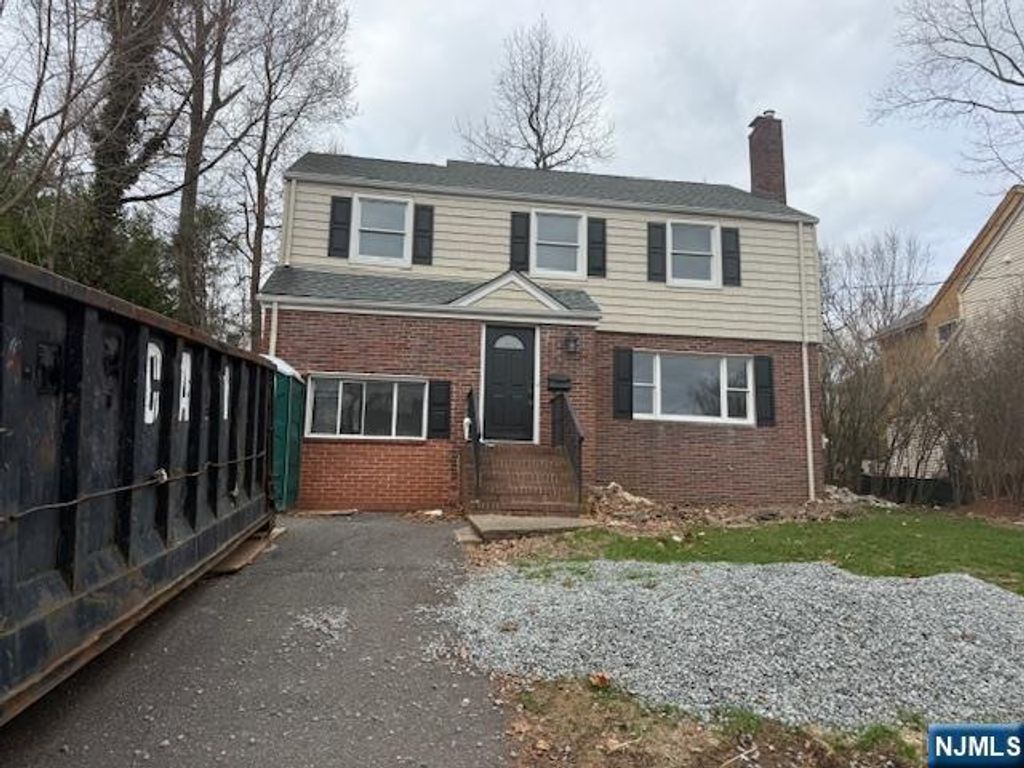 277 Jefferson Avenue, Cresskill, NJ 07626