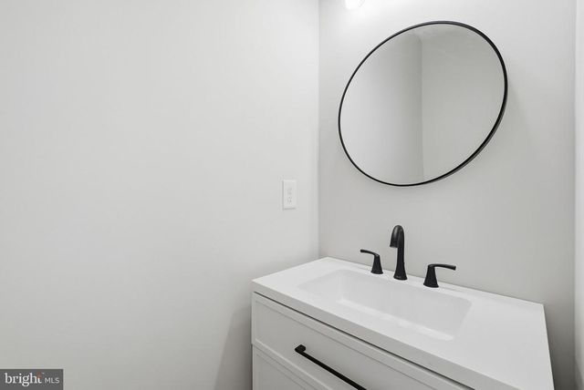 9586 SOUTH PINES RD, Warrenton, VA 20186