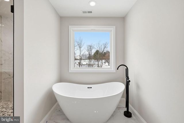 9586 SOUTH PINES RD, Warrenton, VA 20186