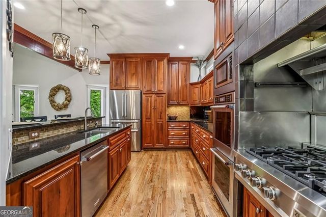 6592 Gaines Ferry Road, Flowery Branch, GA 30542