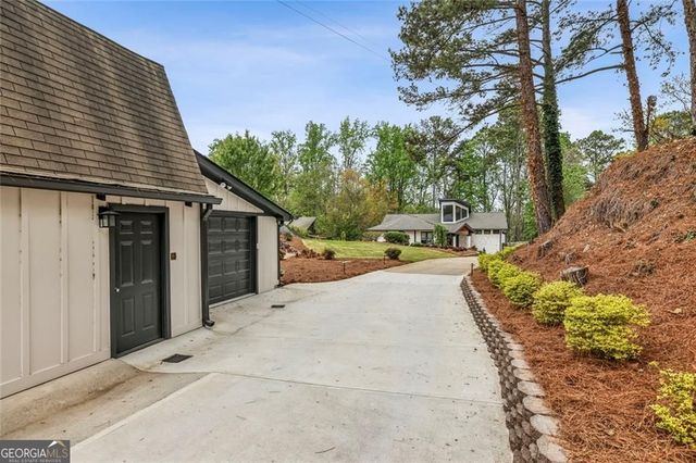 6592 Gaines Ferry Road, Flowery Branch, GA 30542