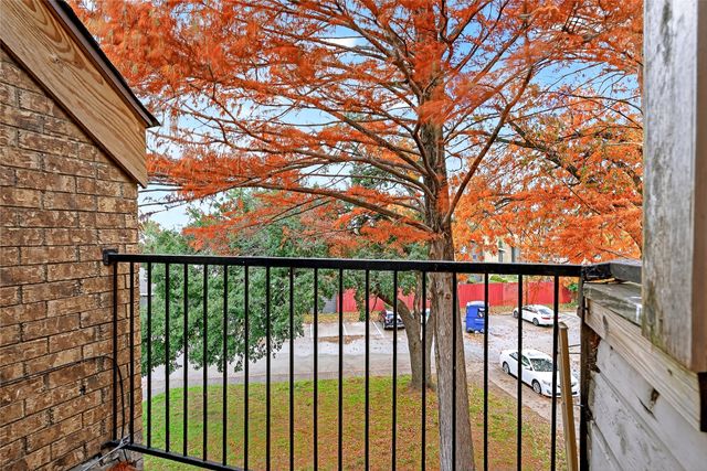 9801 Walnut Street 212, Dallas, TX 75243