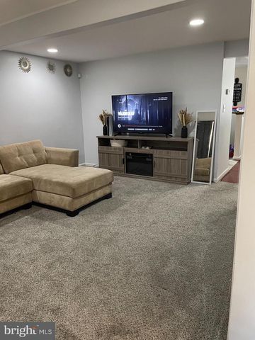 436 POSSUM CT, Capitol Heights, MD 20743