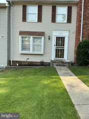 436 POSSUM CT, Capitol Heights, MD 20743