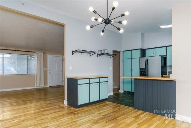 1398 Santa Anita Ave, Pocatello, ID 83201