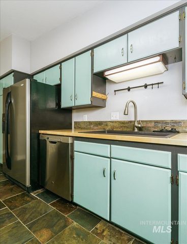 1398 Santa Anita Ave, Pocatello, ID 83201