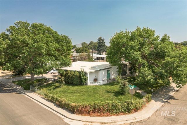 1398 Santa Anita Ave, Pocatello, ID 83201