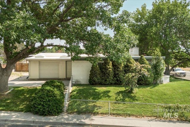 1398 Santa Anita Ave, Pocatello, ID 83201