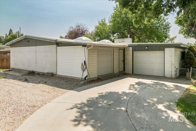 1398 Santa Anita Ave, Pocatello, ID 83201