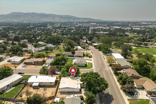 1398 Santa Anita Ave, Pocatello, ID 83201