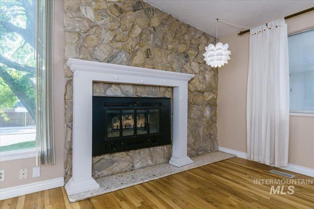 1398 Santa Anita Ave, Pocatello, ID 83201