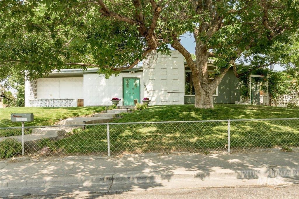 1398 Santa Anita Ave, Pocatello, ID 83201 photo 1
