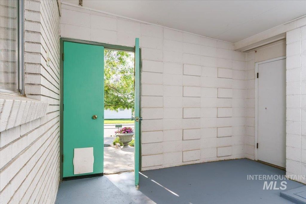 1398 Santa Anita Ave, Pocatello, ID 83201 photo 3