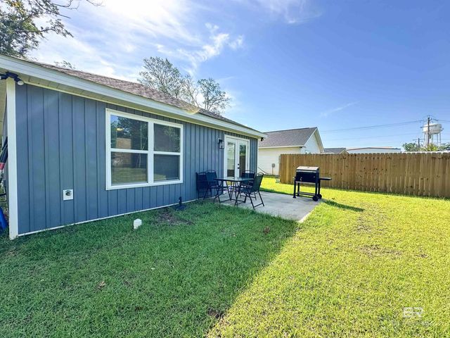 22779 Racine Street, Robertsdale, AL 36567