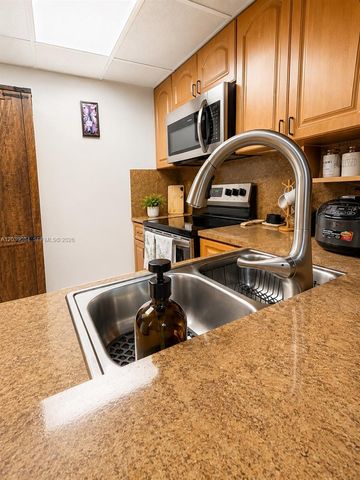 11800 SW 18th Street 3064, Miami, FL 33175