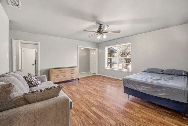 582 W College Street, Stephenville, TX 76401