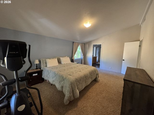 4837 SEAPINE Dr, Florence, OR 97439