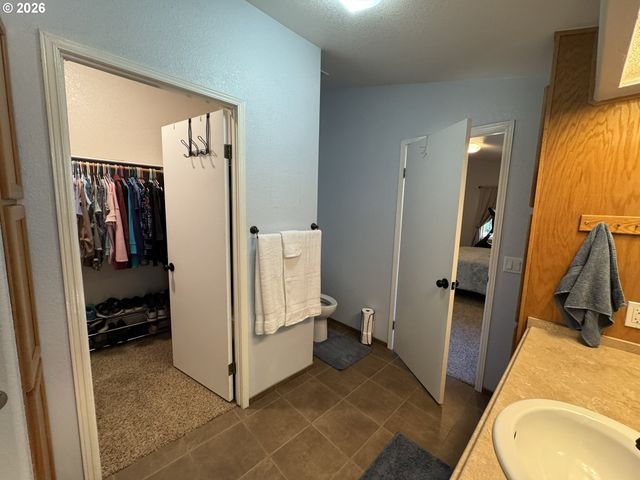 4837 SEAPINE Dr, Florence, OR 97439