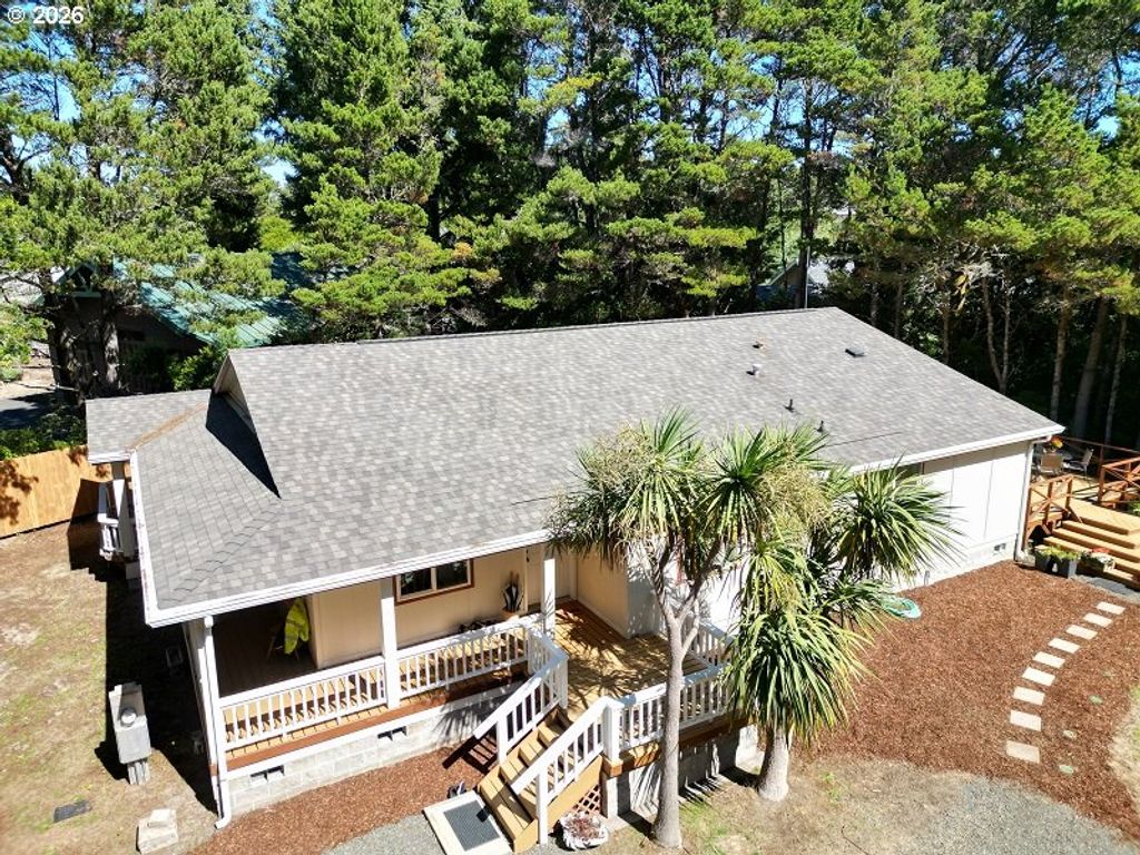 4837 SEAPINE Dr, Florence, OR 97439