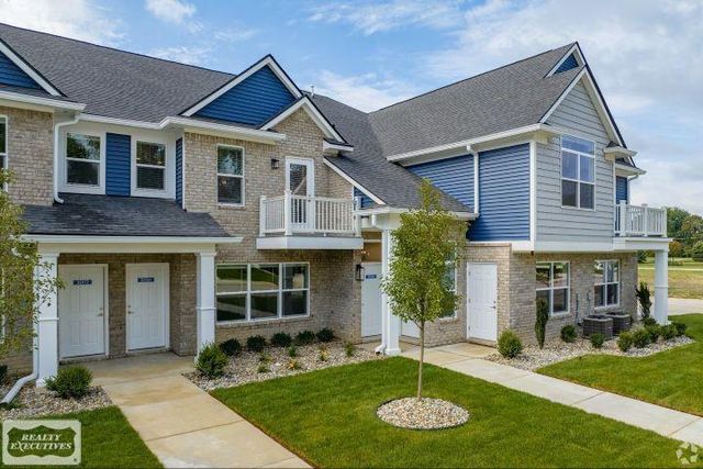 32972 Antrim Drive, Chesterfield Twp, MI 48047