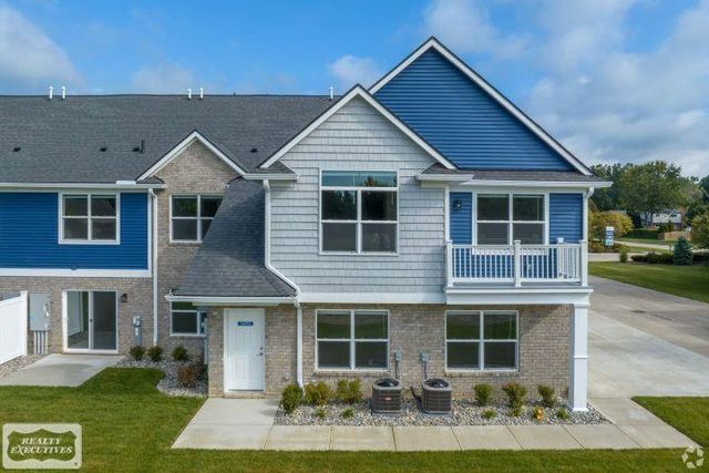 32972 Antrim Drive, Chesterfield Twp, MI 48047