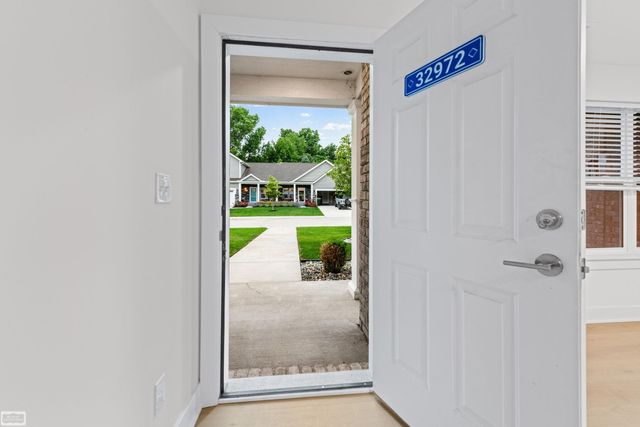 32972 Antrim Drive, Chesterfield Twp, MI 48047