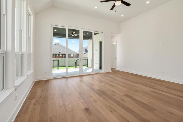 109 Poole LN, Liberty Hill, TX 78642