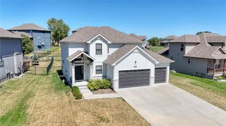 1225 Hillmann Lane, Warrensburg, MO 64093