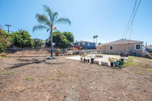 5983 Lauder St, San Diego, CA 92139